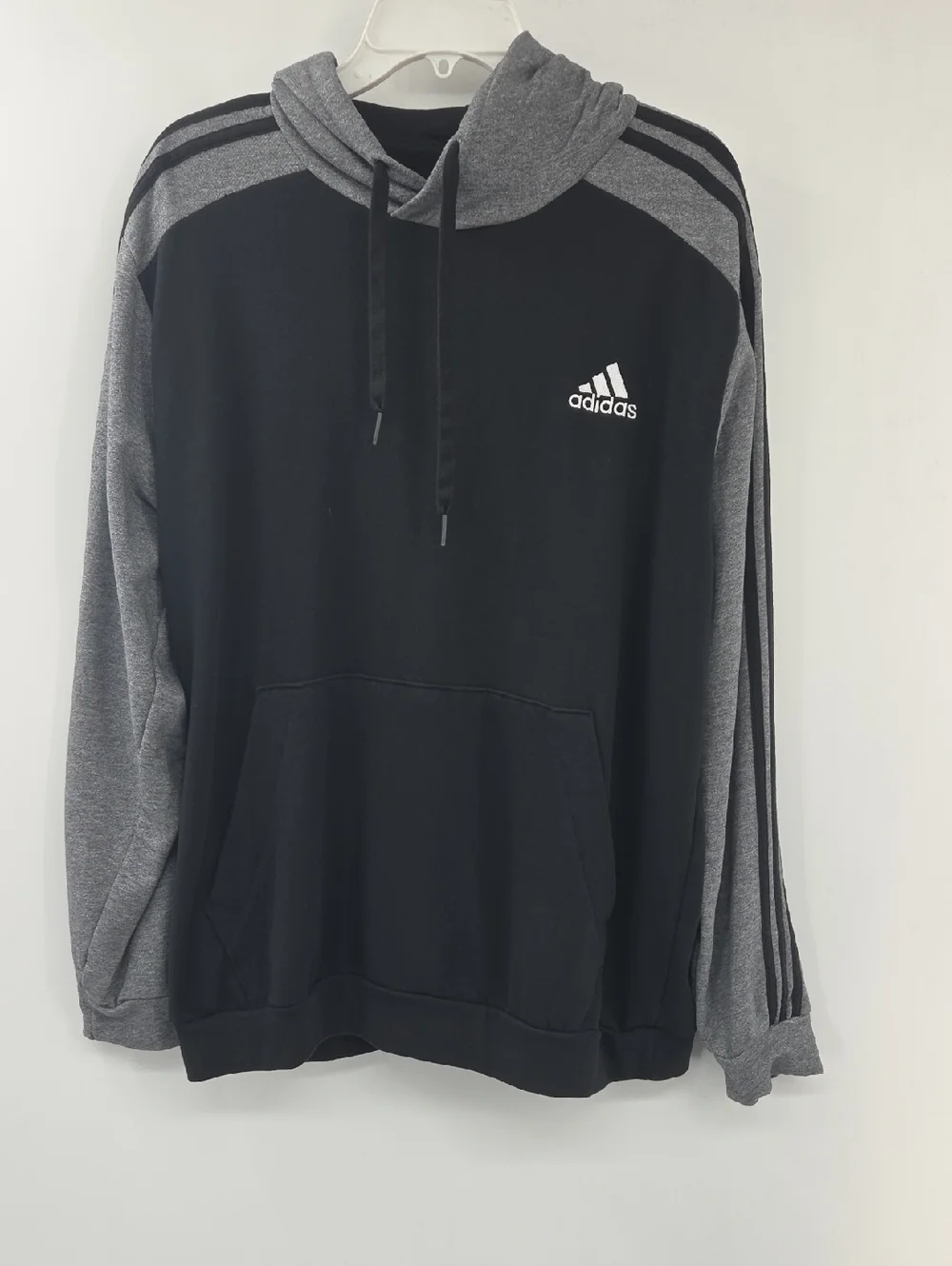 Adidas Men’s Black & Gray Pullover Hoodie with Stripes XL